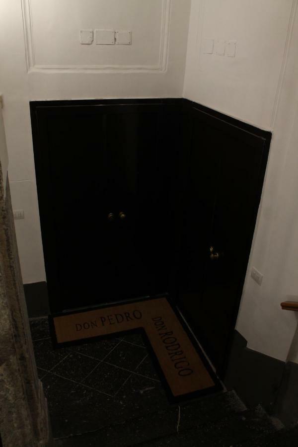 Il Cavaliere Di Toledo Villa Naples Exterior photo